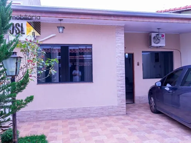 Casa com 175m² 2 quartos e 2 banheiros, à venda, no bairro Parque Residencial Santo André em Caçapava