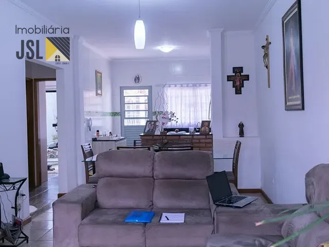 Casa com 175m² 2 quartos e 2 banheiros, à venda, no bairro Parque Residencial Santo André em Caçapava