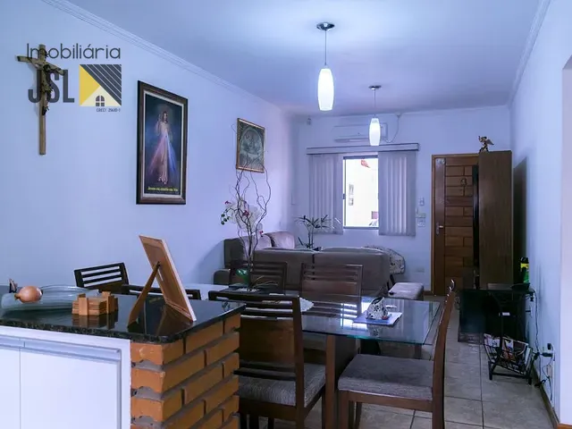 Casa com 175m² 2 quartos e 2 banheiros, à venda, no bairro Parque Residencial Santo André em Caçapava