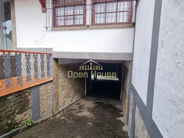 Casa com 240m² 4 quartos e 3 banheiros, para alugar, no bairro Jardim Belvedere (Samoa) em Volta Redonda