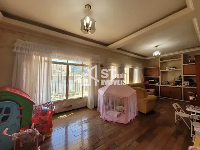 Casa com 300m² 3 quartos e 1 banheiro, à venda, no bairro Jardim Bela Vista em Andradas
