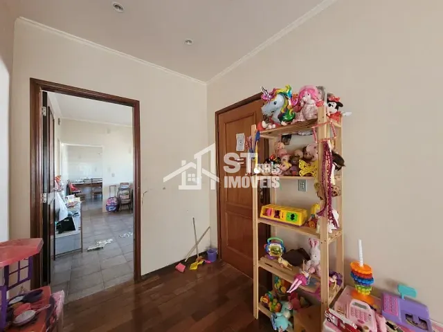 Casa com 300m² 3 quartos e 1 banheiro, à venda, no bairro Jardim Bela Vista em Andradas