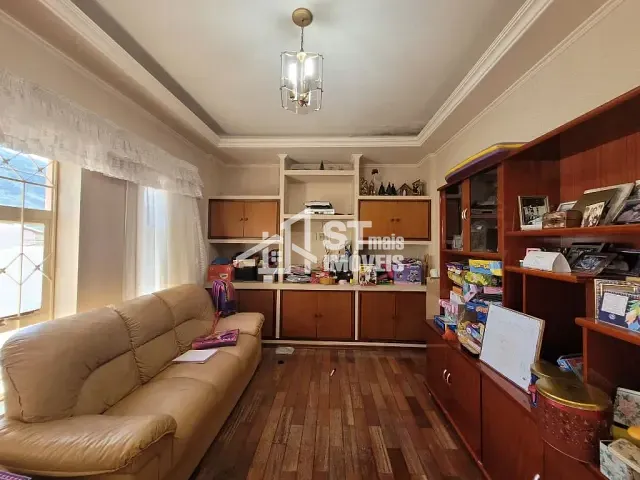 Casa com 300m² 3 quartos e 1 banheiro, à venda, no bairro Jardim Bela Vista em Andradas
