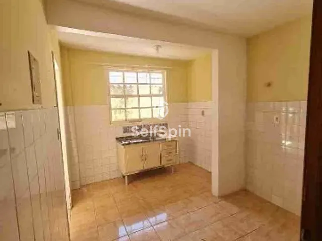 Casa 2 quartos e 2 banheiros, para alugar, no bairro Sapê em Niterói