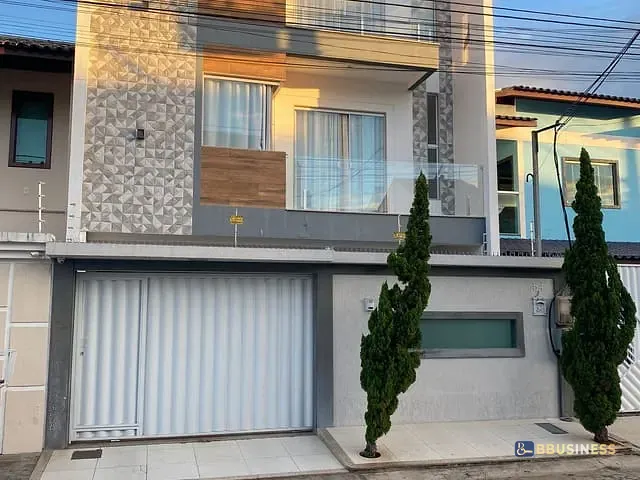 Casa 5 quartos e 3 banheiros, à venda, no bairro Parque Vicente Gonçalves Dias em Campos dos Goytacazes