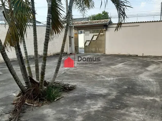 Casa com 253m², à venda, no bairro Mantiqueira em Pindamonhangaba