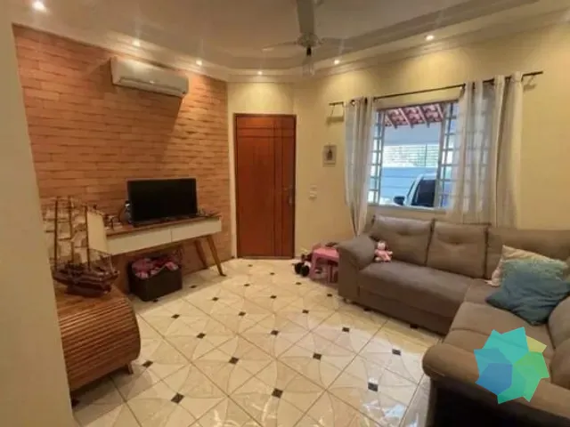 Casa com 150m² 2 quartos e 2 banheiros, à venda, no bairro Loteamento Terras de São Pedro e São Paulo em Salto