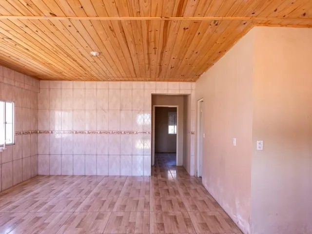 Casa com 360m² 2 quartos e 1 banheiro, à venda, no bairro Três Vendas em Pelotas