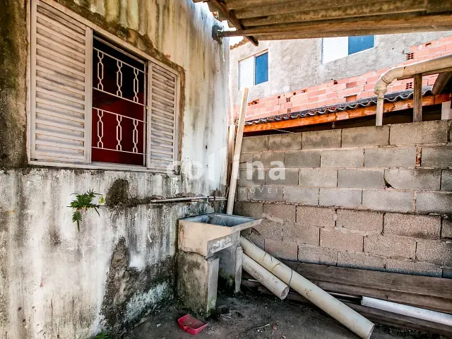 Casa com 125m², à venda, no bairro Vila Lourdes em Carapicuíba