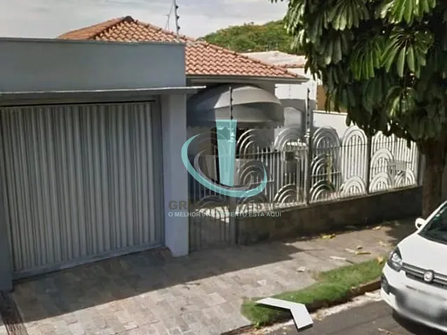 Casa com 250m² 3 quartos e 2 banheiros, à venda, no bairro CENTRO em ARARAQUARA