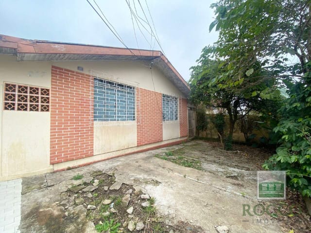Casa 3 quartos e 1 banheiro, à venda, no bairro Uberaba em Curitiba