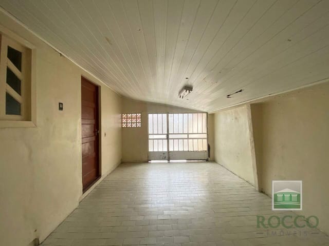 Casa 3 quartos e 1 banheiro, à venda, no bairro Uberaba em Curitiba