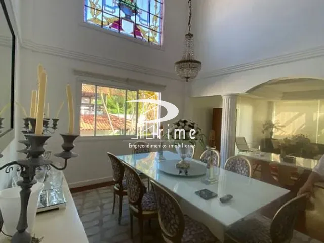 Casa com 561m² 5 quartos e 6 banheiros, à venda, no bairro Camboinhas em Niterói