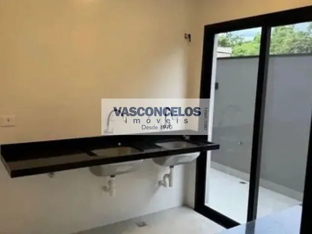 Casa com 450m² 4 quartos e 6 banheiros, à venda, no bairro Jardim do Golfe em São José Dos Campos