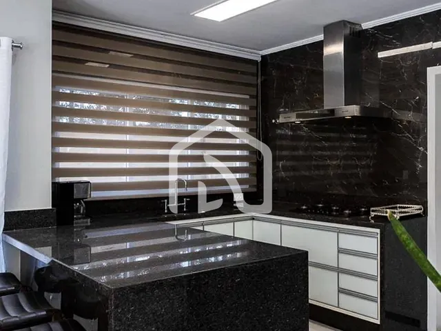 Casa com 340m² 5 quartos e 7 banheiros, à venda, no bairro Alphaville em Santana de Parnaíba