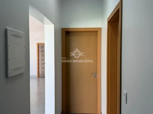 Casa 3 quartos e 3 banheiros, à venda, no bairro Jardim Curitiba em Sinop