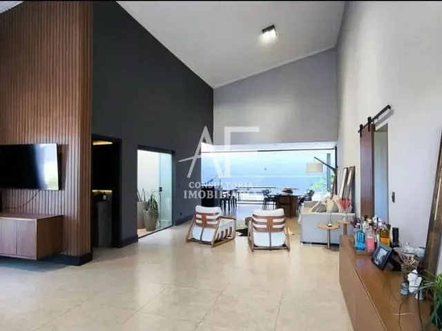 Casa com 590m² 3 quartos e 3 banheiros, à venda, no bairro Residencial Santa Helena em Caçapava