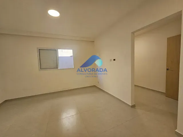 Casa 3 quartos e 3 banheiros, à venda, no bairro Jardim das Indústrias em São José dos Campos