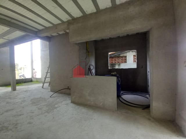 Casa com 200m², à venda, no bairro Parque das Palmeiras em Pindamonhangaba