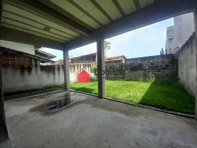 Casa com 200m², à venda, no bairro Parque das Palmeiras em Pindamonhangaba