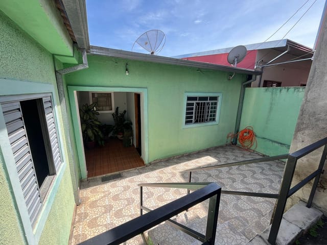 Casa com 250m² 4 quartos e 1 banheiro, à venda, no bairro Parque Valença I em Campinas