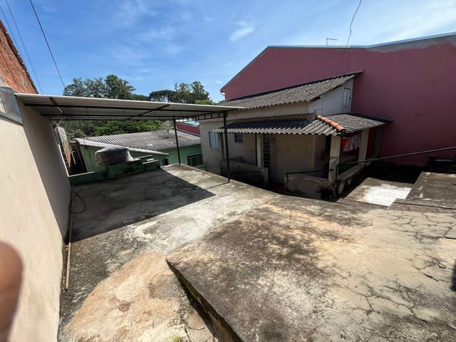 Casa com 250m² 4 quartos e 1 banheiro, à venda, no bairro Parque Valença I em Campinas