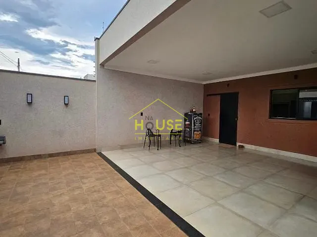 Casa com 200m² 3 quartos e 2 banheiros, à venda, no bairro Dharma Ville em Votuporanga