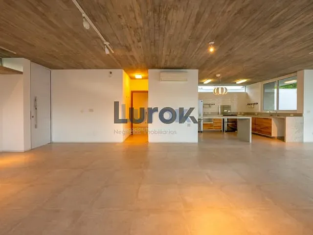 Casa com 403m² 4 quartos e 6 banheiros, à venda, no bairro Praia do Guaecá em São Sebastião