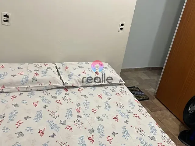 Casa 2 quartos e 1 banheiro, para alugar, no bairro Glória em Belo Horizonte