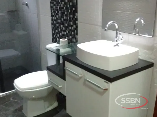 Casa com 150m² 2 quartos e 2 banheiros, à venda, no bairro Parque Residencial Klavin em Nova Odessa