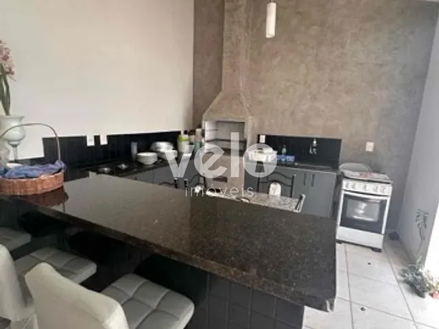 Casa com 300m² 4 quartos e 4 banheiros, para alugar, no bairro Caminho Novo em Tremembé