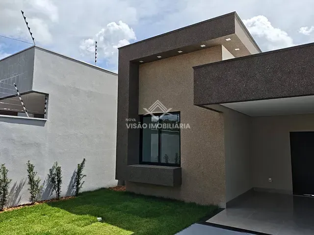 Casa 3 quartos e 2 banheiros, à venda, no bairro Jardim Curitiba em Sinop