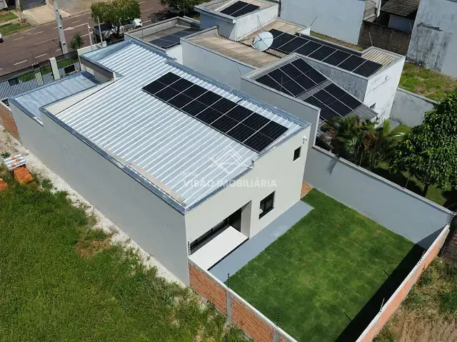 Casa 3 quartos e 2 banheiros, à venda, no bairro Jardim Curitiba em Sinop