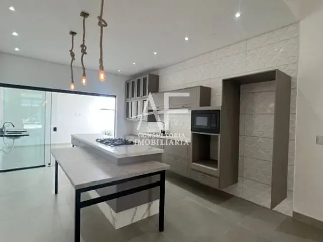 Casa com 160m² 2 quartos e 2 banheiros, à venda, no bairro Centro em Taubaté