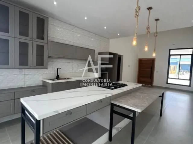 Casa com 160m² 2 quartos e 2 banheiros, à venda, no bairro Centro em Taubaté