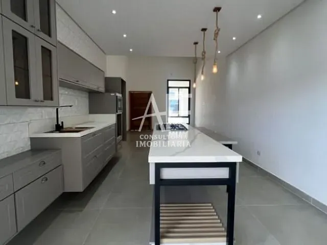Casa com 160m² 2 quartos e 2 banheiros, à venda, no bairro Centro em Taubaté
