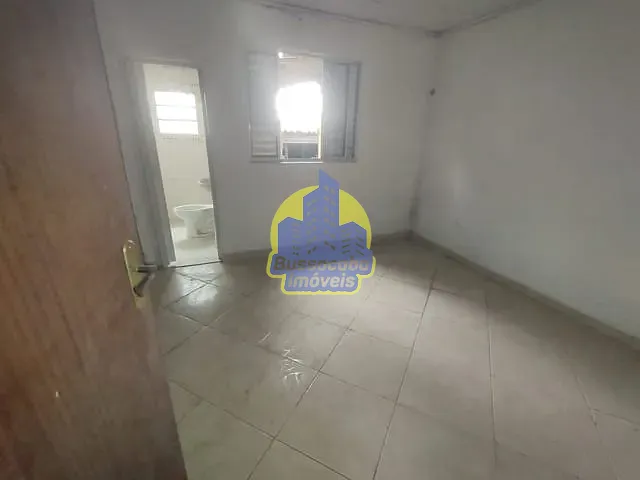 Casa com 220m² 1 quarto e 1 banheiro, para alugar, no bairro Conceição em Osasco
