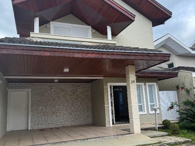 Casa com 250m² 4 quartos e 3 banheiros, à venda, no bairro Urbanova em São José dos Campos