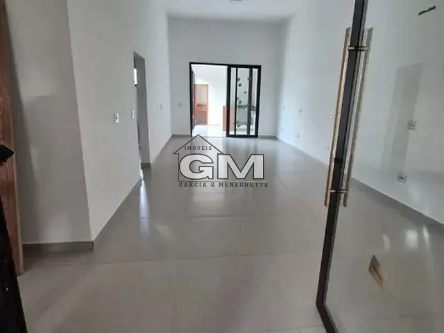 Casa com 200m² 3 quartos e 4 banheiros, à venda, no bairro Jardim das Aroeiras em Jardinópolis