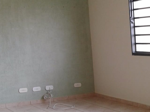 Foto do Casa - CASA para Locação
JARDIM TRÊS ROSAS, GUAXUPÉ
2 dormitórios sendo 1 suíte, 1 sala, 1 banheiro, 2 vagas | Guaxupé Imóveis Ltda