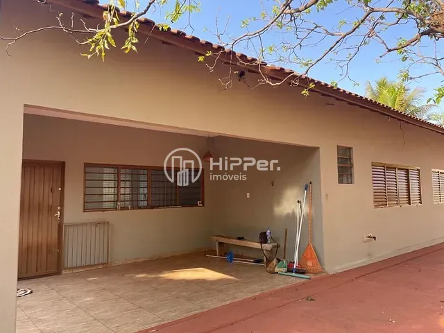 Casa com 1936m² 3 quartos e 6 banheiros, à venda, no bairro Centro em Colômbia