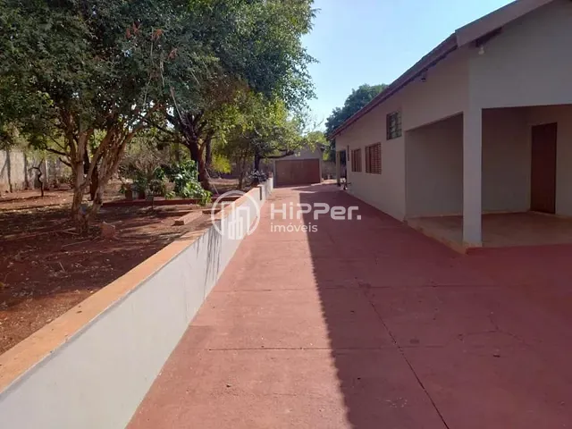 Casa com 1936m² 3 quartos e 6 banheiros, à venda, no bairro Centro em Colômbia