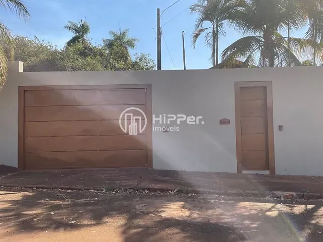 Casa com 1936m² 3 quartos e 6 banheiros, à venda, no bairro Centro em Colômbia