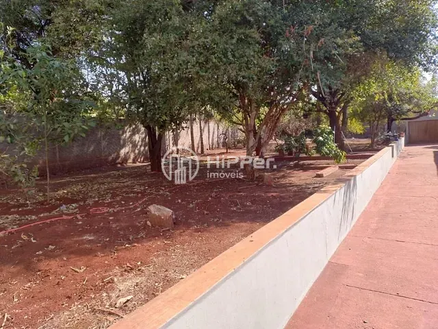 Casa com 1936m² 3 quartos e 6 banheiros, à venda, no bairro Centro em Colômbia