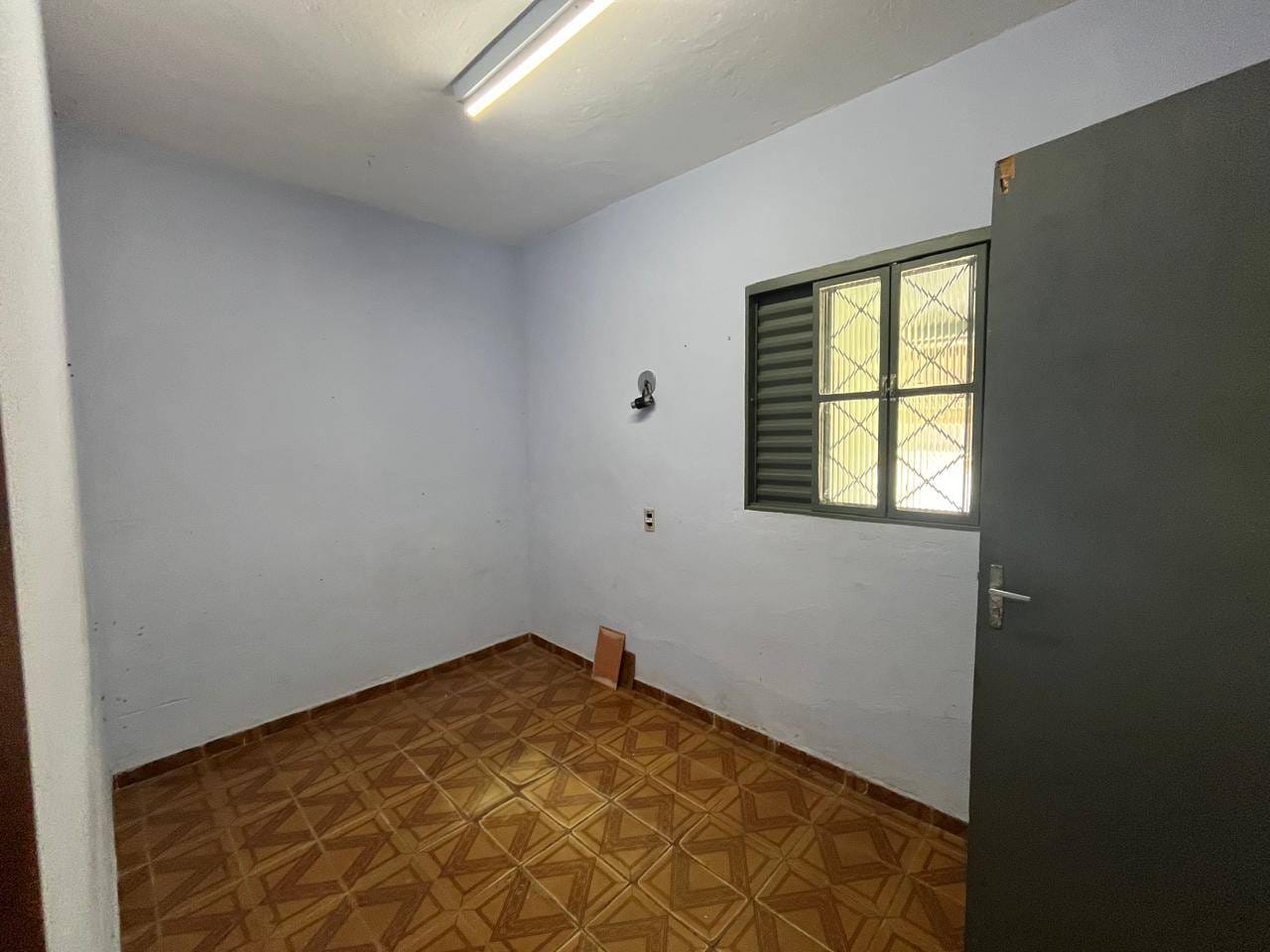 Casa para alugar com 2 quartos, 120m² - Foto 20