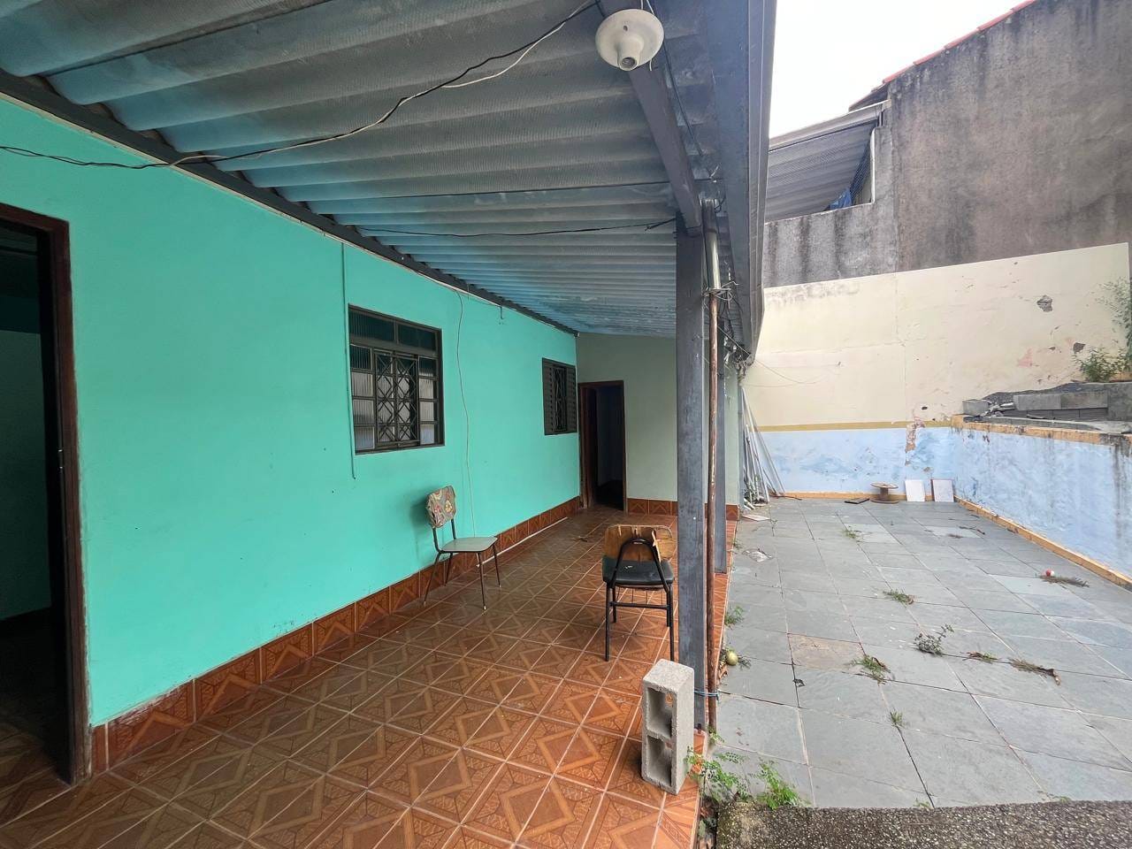 Casa para alugar com 2 quartos, 120m² - Foto 3
