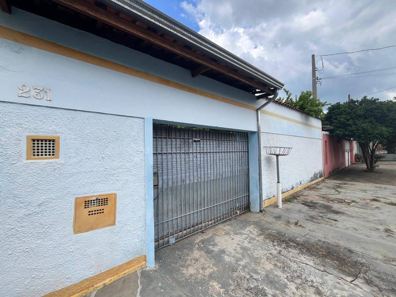 Casa para alugar com 2 quartos, 120m² - Foto 1