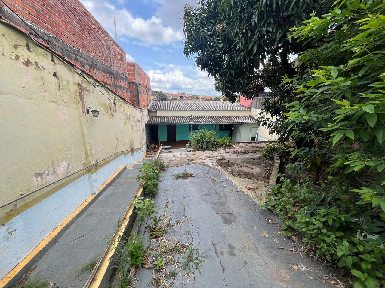 Casa para alugar com 2 quartos, 120m² - Foto 2