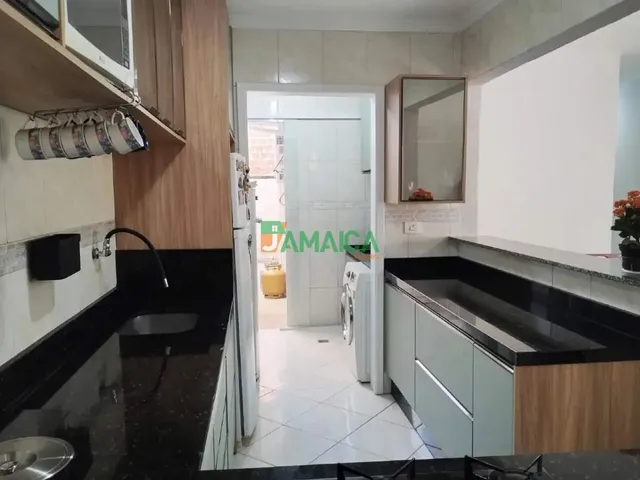 Casa 3 quartos e 1 banheiro, à venda, no bairro Santa Cândida em Curitiba