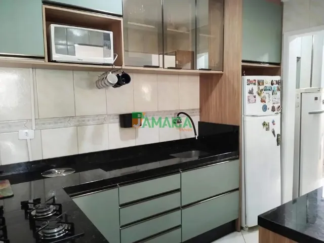 Casa 3 quartos e 1 banheiro, à venda, no bairro Santa Cândida em Curitiba